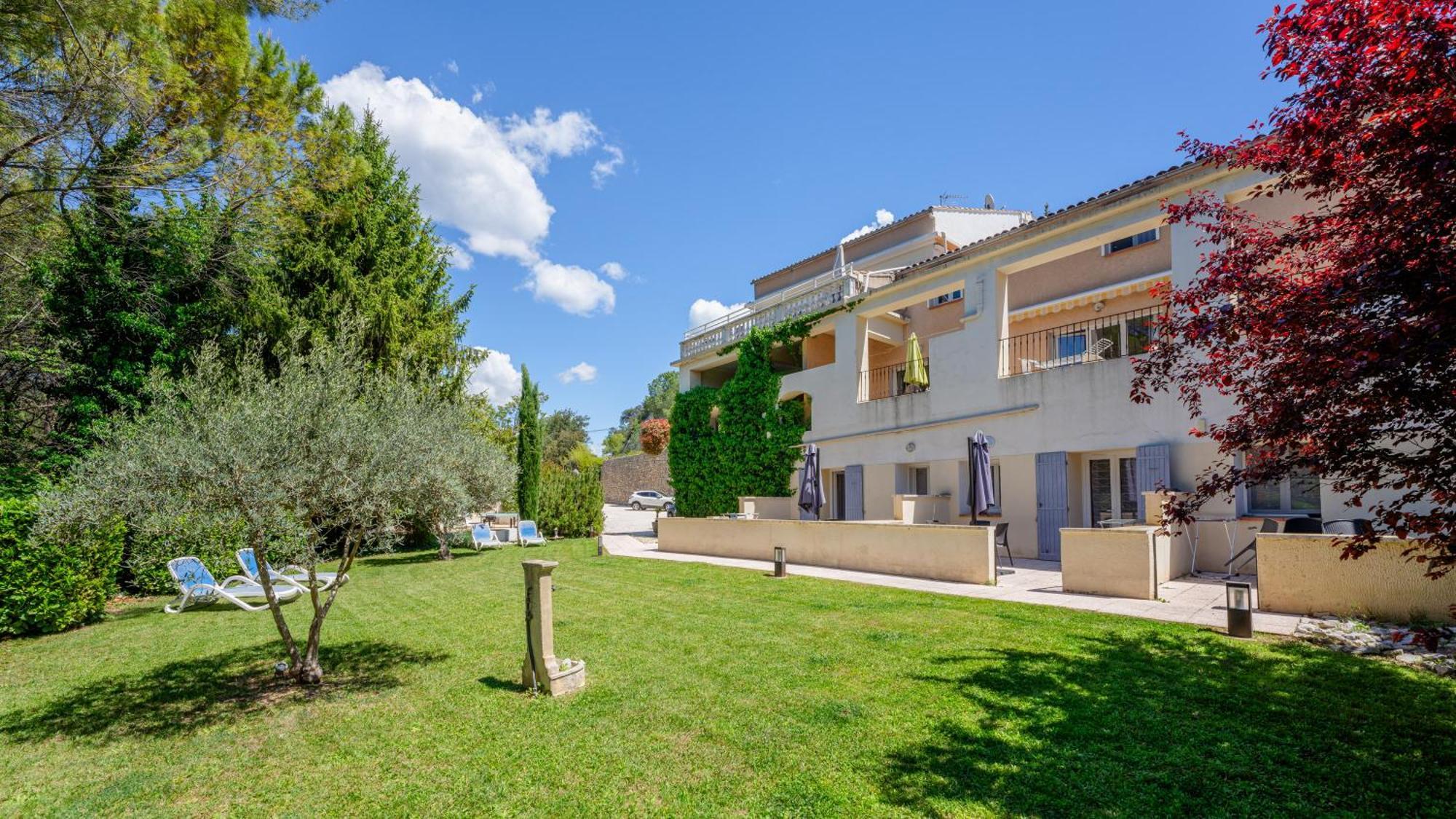 Residence Les Ecureuils Gréoux-les-Bains Exterior foto
